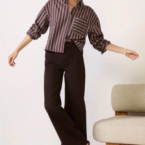 Evereve Aiden Crop Button Down Shirt - Picture 3 of 5